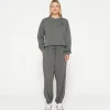 10DAYS Bar Jogger Tape Fleece