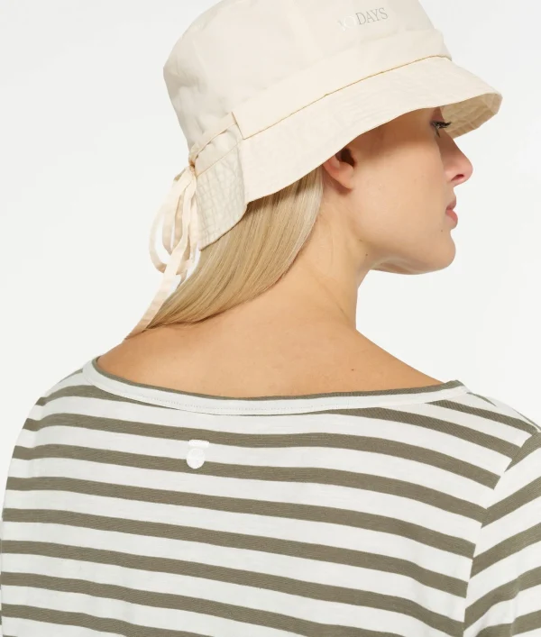 10DAYS Bucket Hat