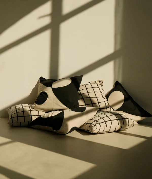 10DAYS X Lois Schindeler Pillow Cover Check