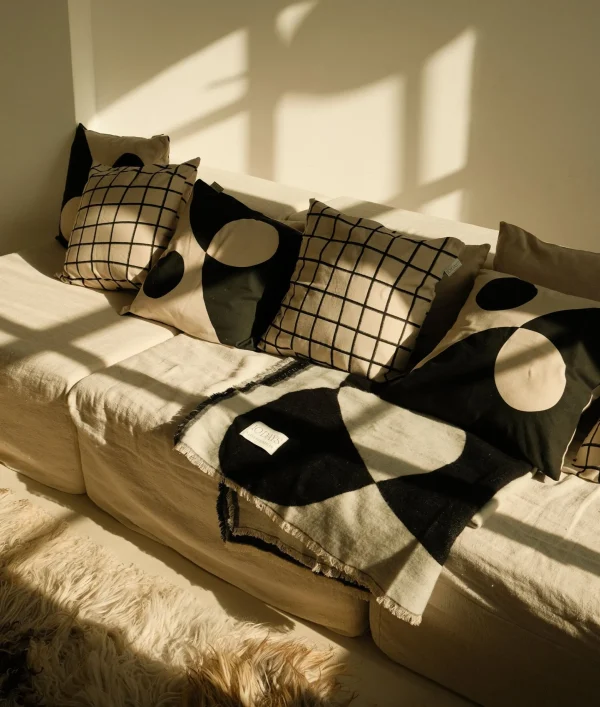 10DAYS X Lois Schindeler Set
