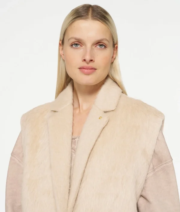 10DAYS Hairy Sleeveless Blazer