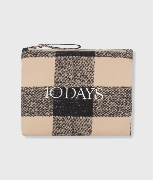 10DAYS Padded Pouch Fleece