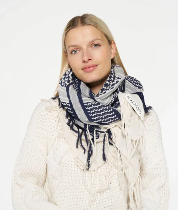 10DAYS Scarf Check