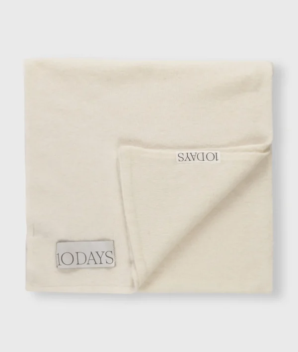 10DAYS Soft Knit Scarf