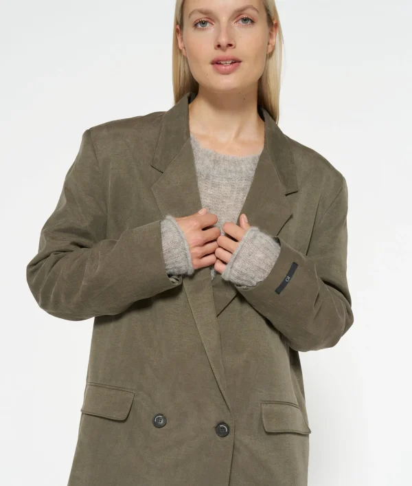 10DAYS Statement Shoulder Blazer