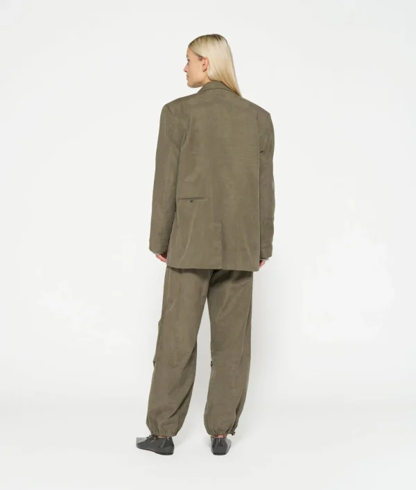10DAYS Statement Shoulder Blazer