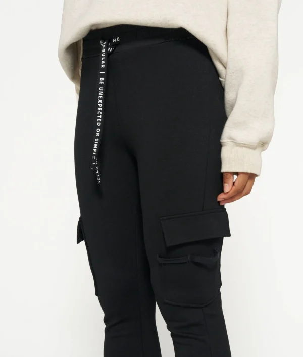 10DAYS The Cargo Leggings